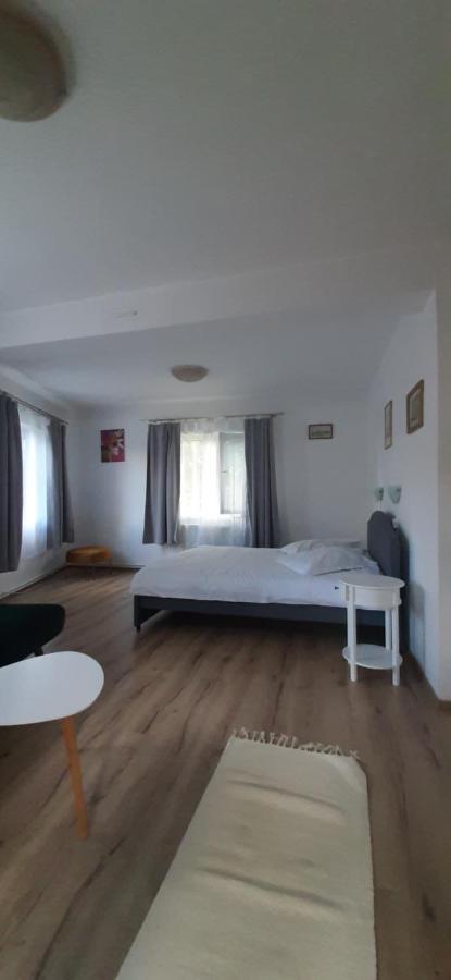 Nhà khách Piccola Italia Casa Racovita 3*